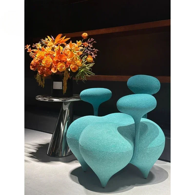 

Hot Sales Modern Minimalist Creative Armrest Single Seat Creative Fashion Leisure Chair Light Luxury Personalized Sofa Chair