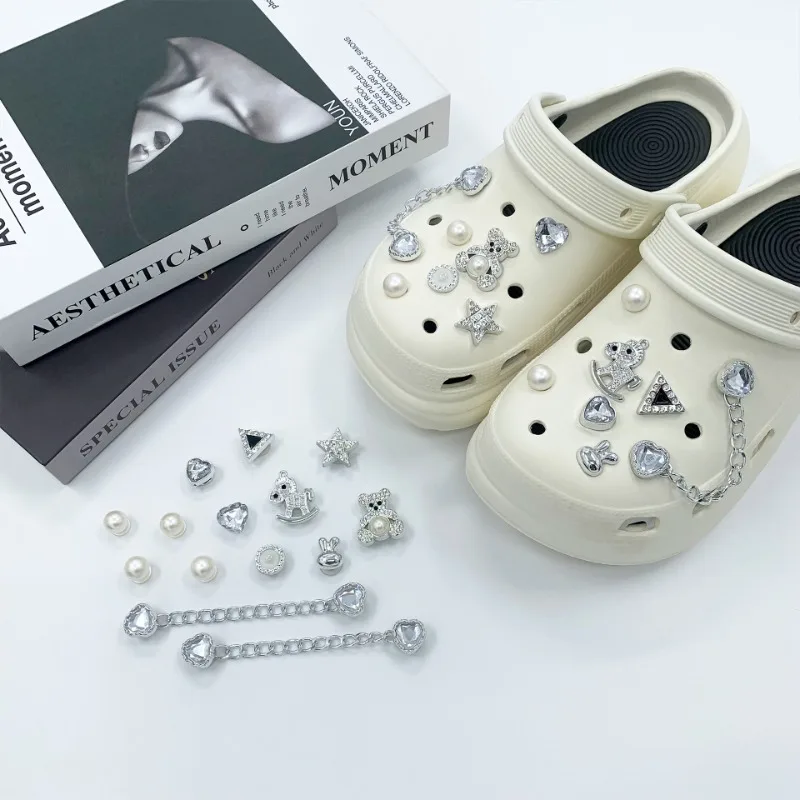 

Fashion Shoe Charms Set Accessories Hole Shoe Buckle Cartoon Rhinestone Pearls DIY Shoes Decorations Girls Gift