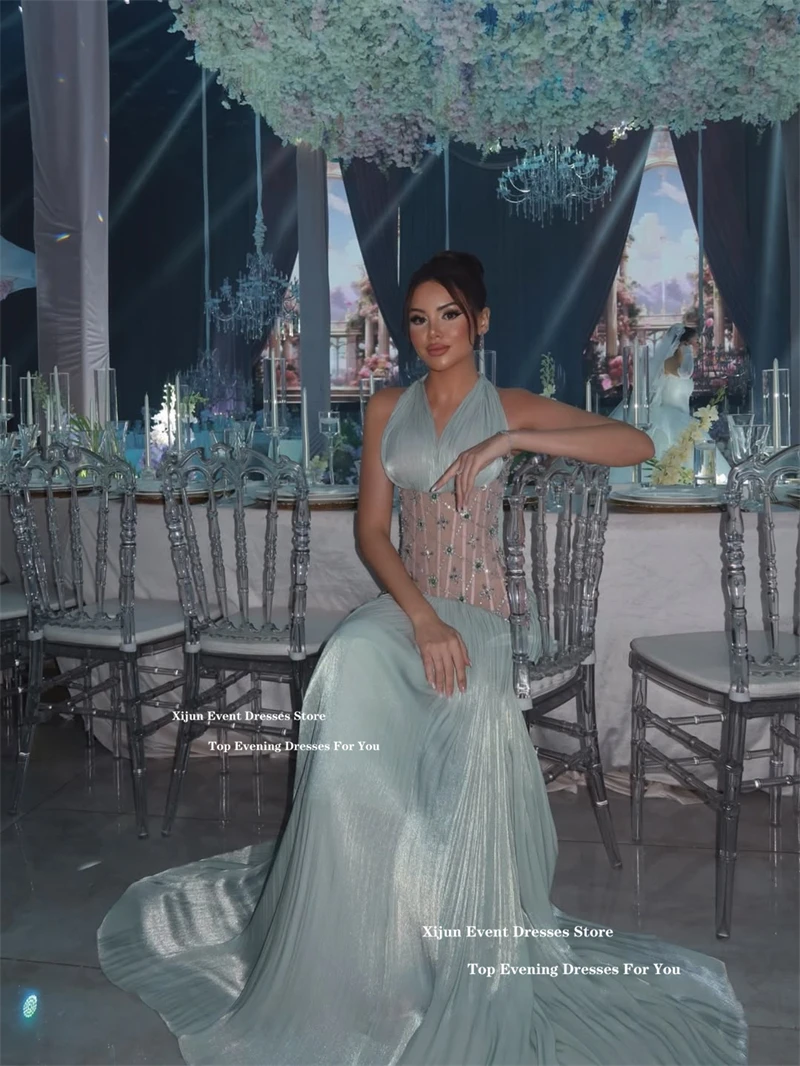 Xijun Preciosos vestidos de noche de color verde menta, vestidos de fiesta sin mangas con cuentas halter, vestidos de fiesta plisados de lujo de Dubai personalizados