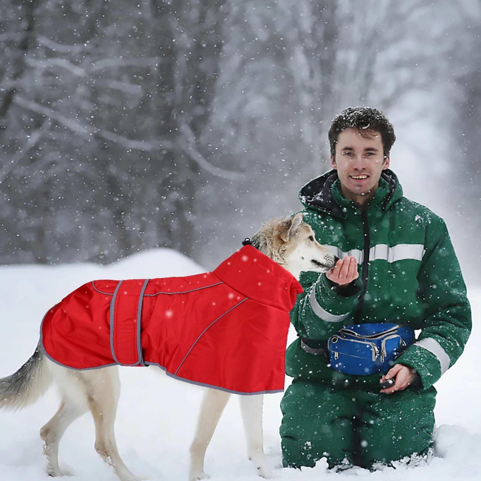 

Pet Waterproof Raincoat Durable Polyester Stylish Hooded Dog Wear Hidden Opening Design Easy Replace Traction Rope Fashionable