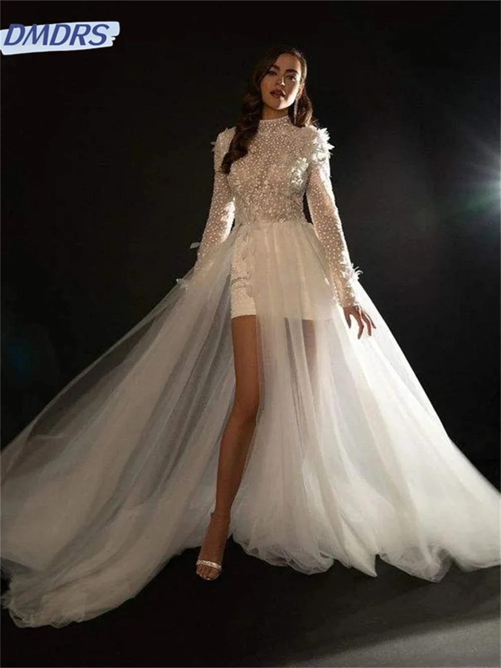 

Elegant Long-sleeved Wedding Dress 2025 Charming Appliquéd Bridal Dress Graceful A-line Floor-length Dress Vestidos De Novia