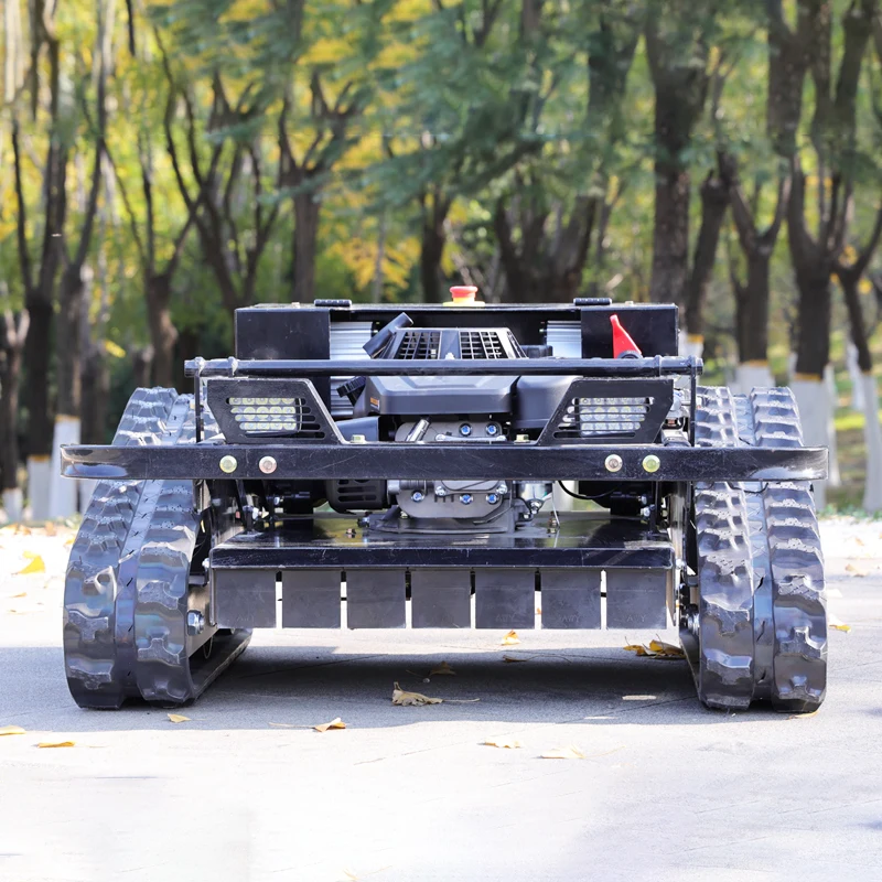 

Customized Diesel-powered tracked lawnmower, remote-controlled, with CE certificate