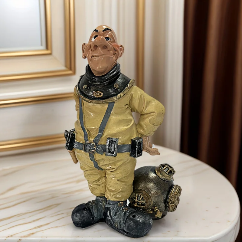 Statue de plongeur vintage - Décorations océaniques en résine faites à la main, design détaillé pour l'exploration des grands fonds marins, style rétro jaune et noir