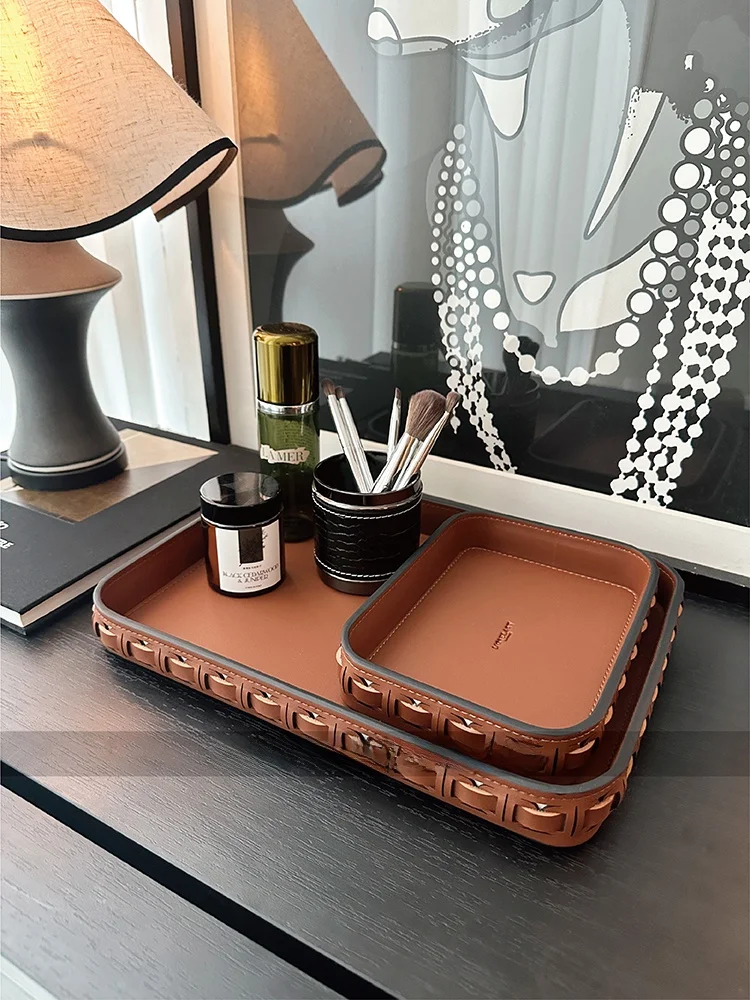 

Прямоугольный кожаный поднос ручной работы с полым узором для хранения, для дома, отеля, клуба, настольный органайзер, простой, из ПВХ-материала.