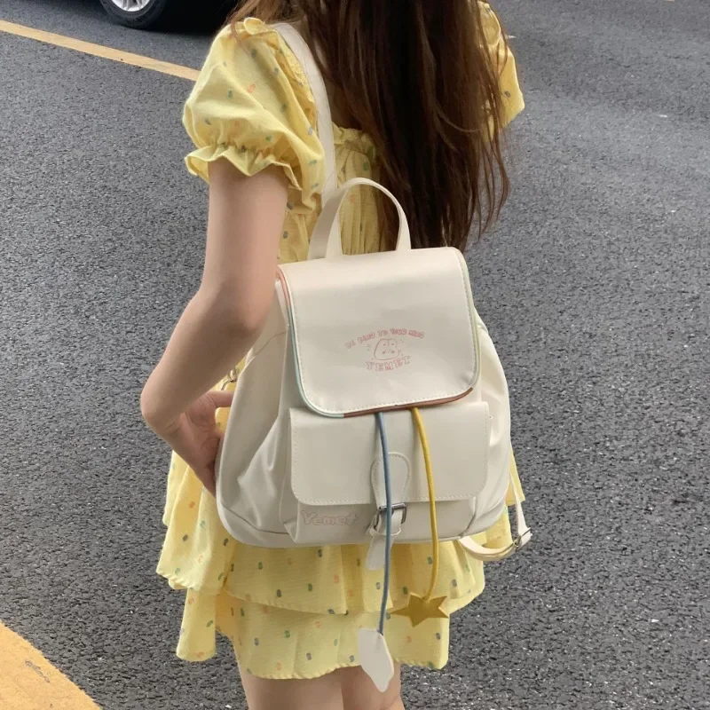 Lovely and Fresh Students Backpacks in Class Large Capacity Small and Fresh Girls Heart Super Cute Backpack Fashion Temperament