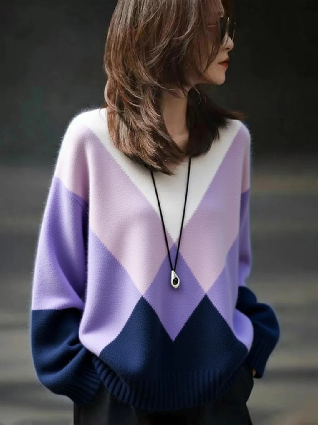 

Модный зимний вязаный свитер с теплым градиентным дизайном и ромбовидным узором для женщин, стильная внутренняя одежда для повседневной носки