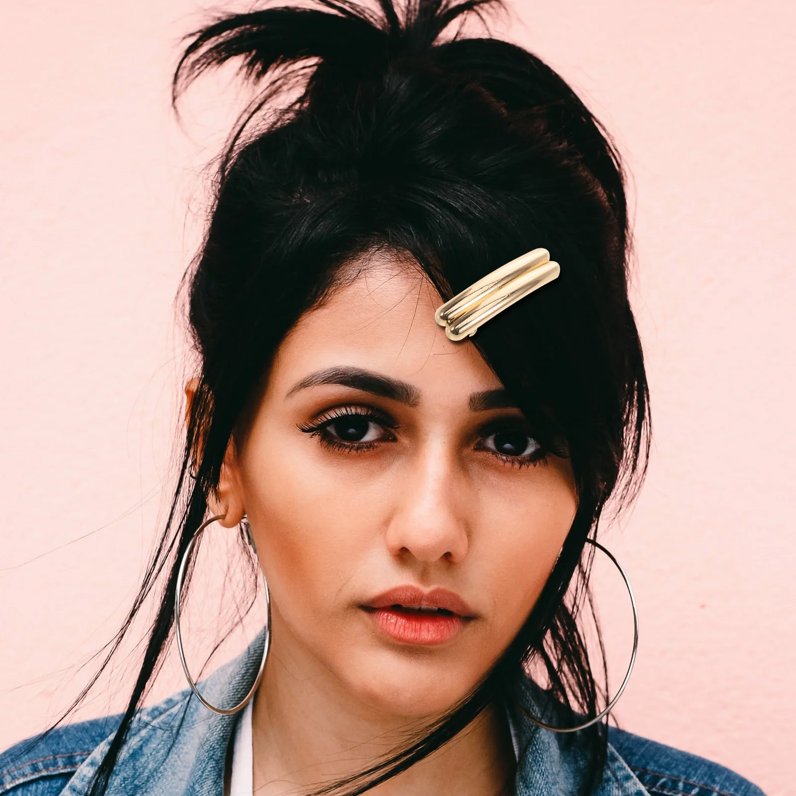 

Silver Metal Curved Side Hair Clips Simple Minimalist Design Elegant Headwear for Women Girls Daily Party Bridal Wear French