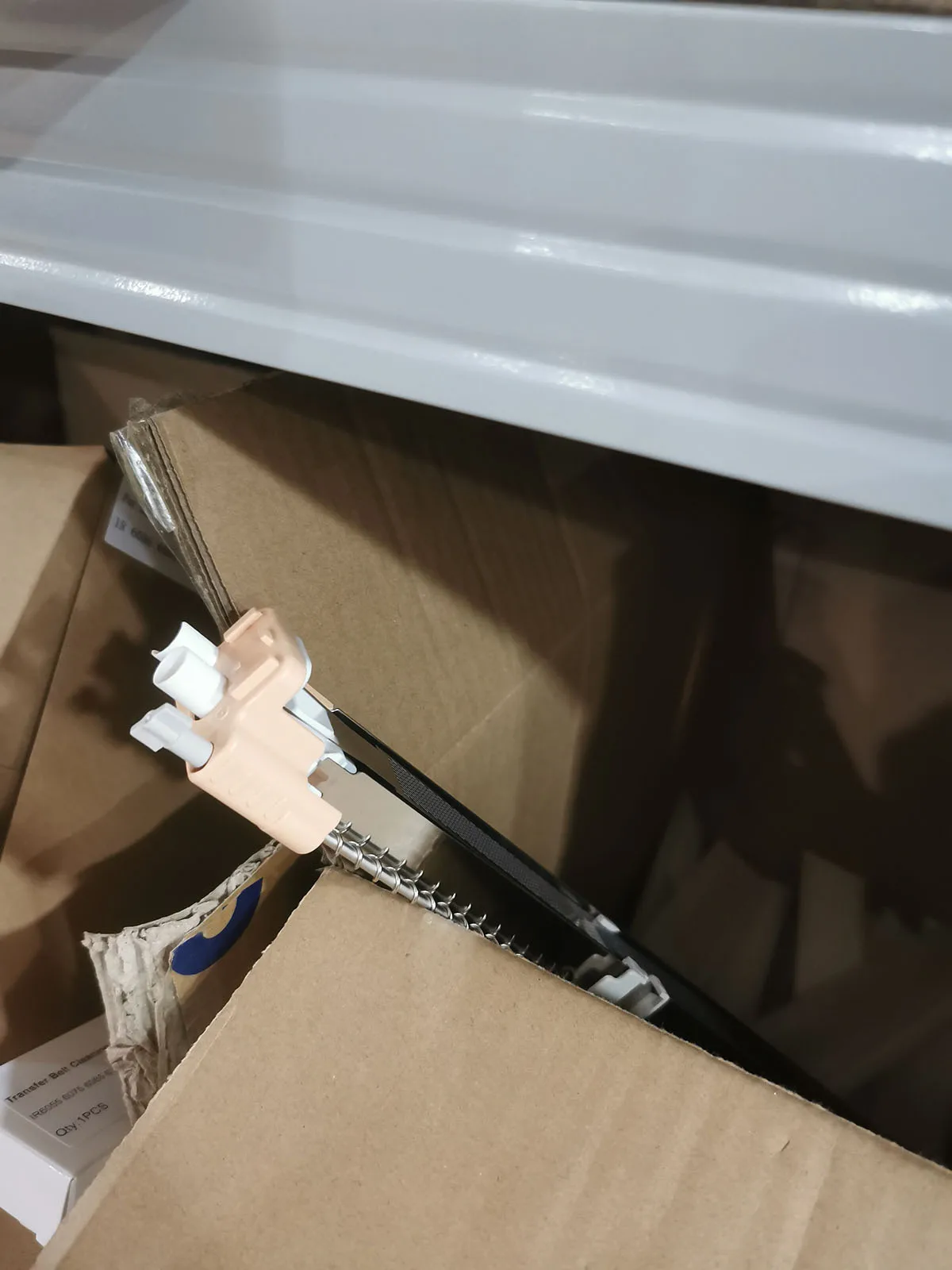 

1pcs. 013R00650 Compatible Charge Corona Unit Replacement for Xerox DC 240 250 242 252 DC240 550 560 570 C75 700 Digital Color