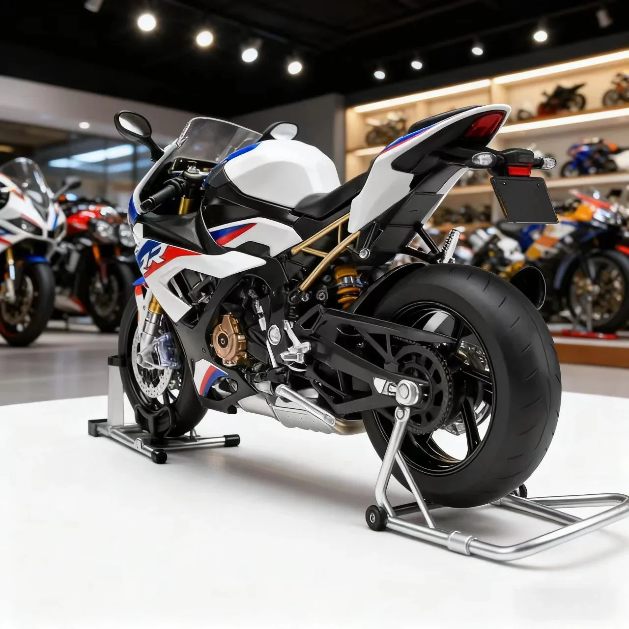 Modello extra-large in scala 1:6 replica di una motocicletta BMW S1000RR con effetto spray di avvio dell'accensione realistico Motore da ragazzo