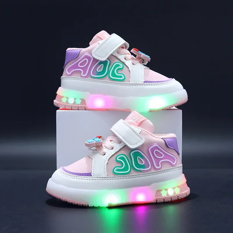 Light Up Sports Shoes for Young Children Fashion Leather Luminous Kids Sneakers Baby Toddler Shoes New Girls Boys Board Footwear view 5