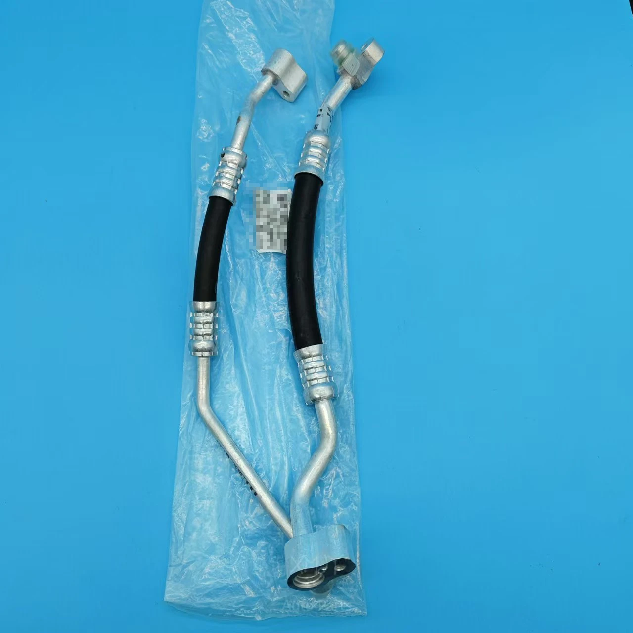 

Front AC Tube for Hyundai 2013-2019 Santa Fe A/C Refrigerant Discharge Hose 977612W500