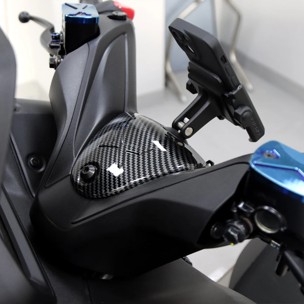 Accessori moto Manubrio Copri rubinetto superiore Modello in fibra di carbonio con supporto per telefono per YAMAHA X-MAX300 XMAX250 2017-2026