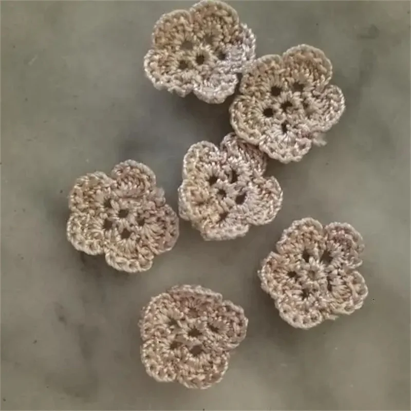 10pcs 3cm Round Vintage Handmade Cotton Crochet Silver 3d Flowers Guipure Lace Applique Dress Collar Diy For Sewing Supplies