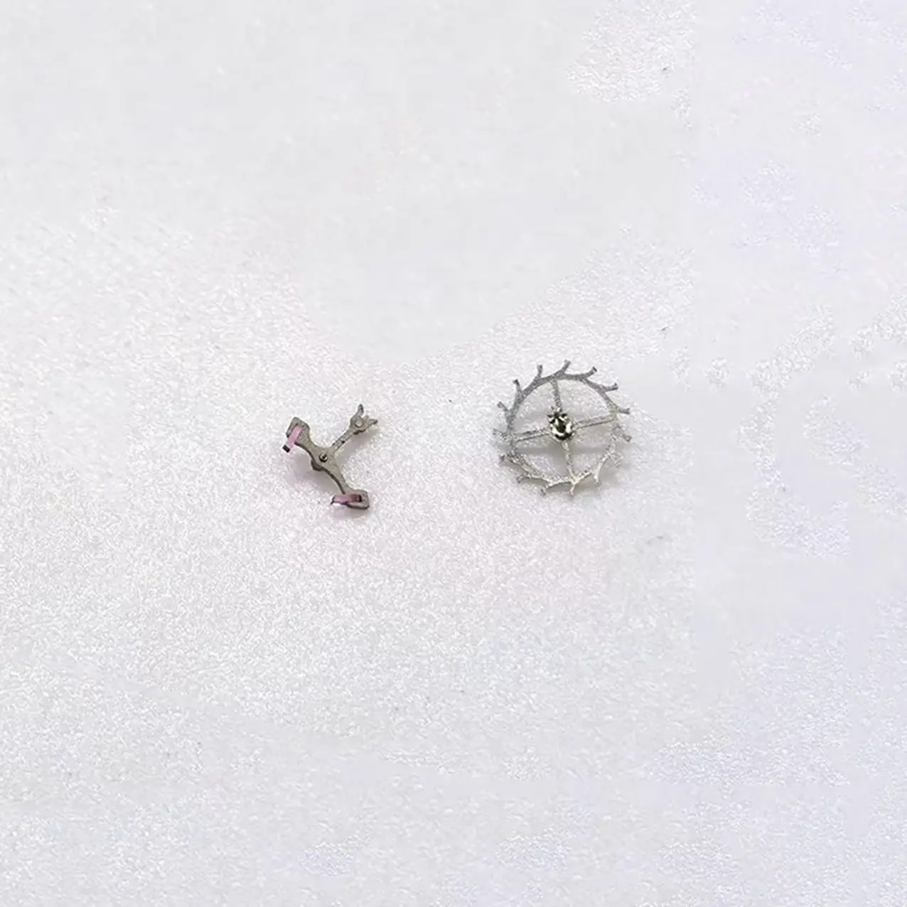 1set Watch Accessories 7120 Horse Wheel Shanghai Unified Machine Escaping Fork Escape Wheel