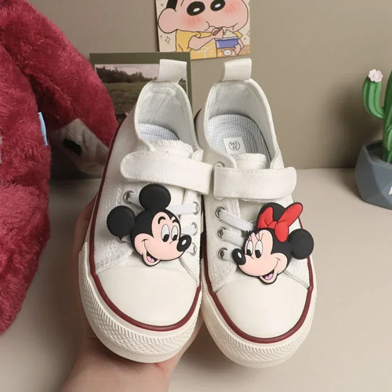 Disney buty dziecięce moda Mickey Mouse buty studenckie dziewczęce antypoślizgowe buty outdoorowe tenisówki dziecięce buty sportowe rozmiar 26-37