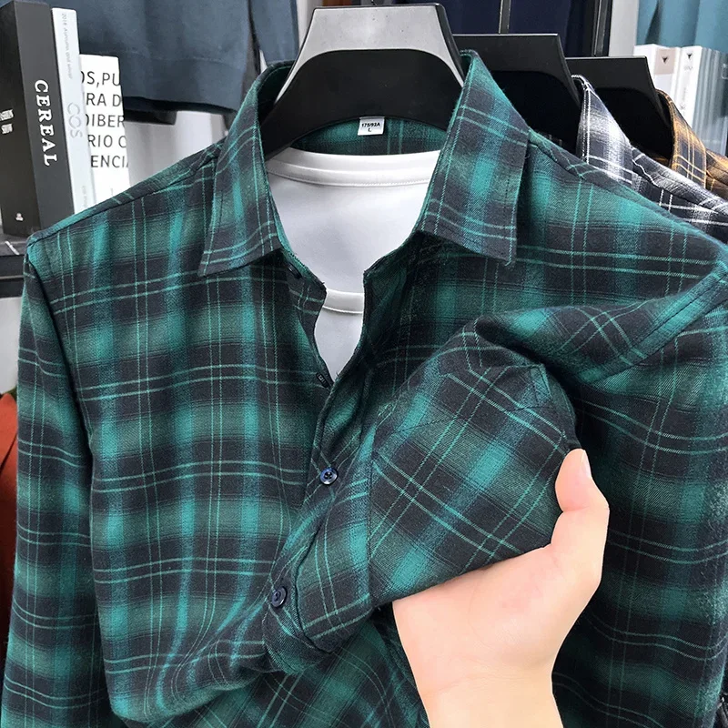 

2025 Autumn New Men's Printed Striped Long Sleeved Shirt Casual Fashion Versatile Men's Top