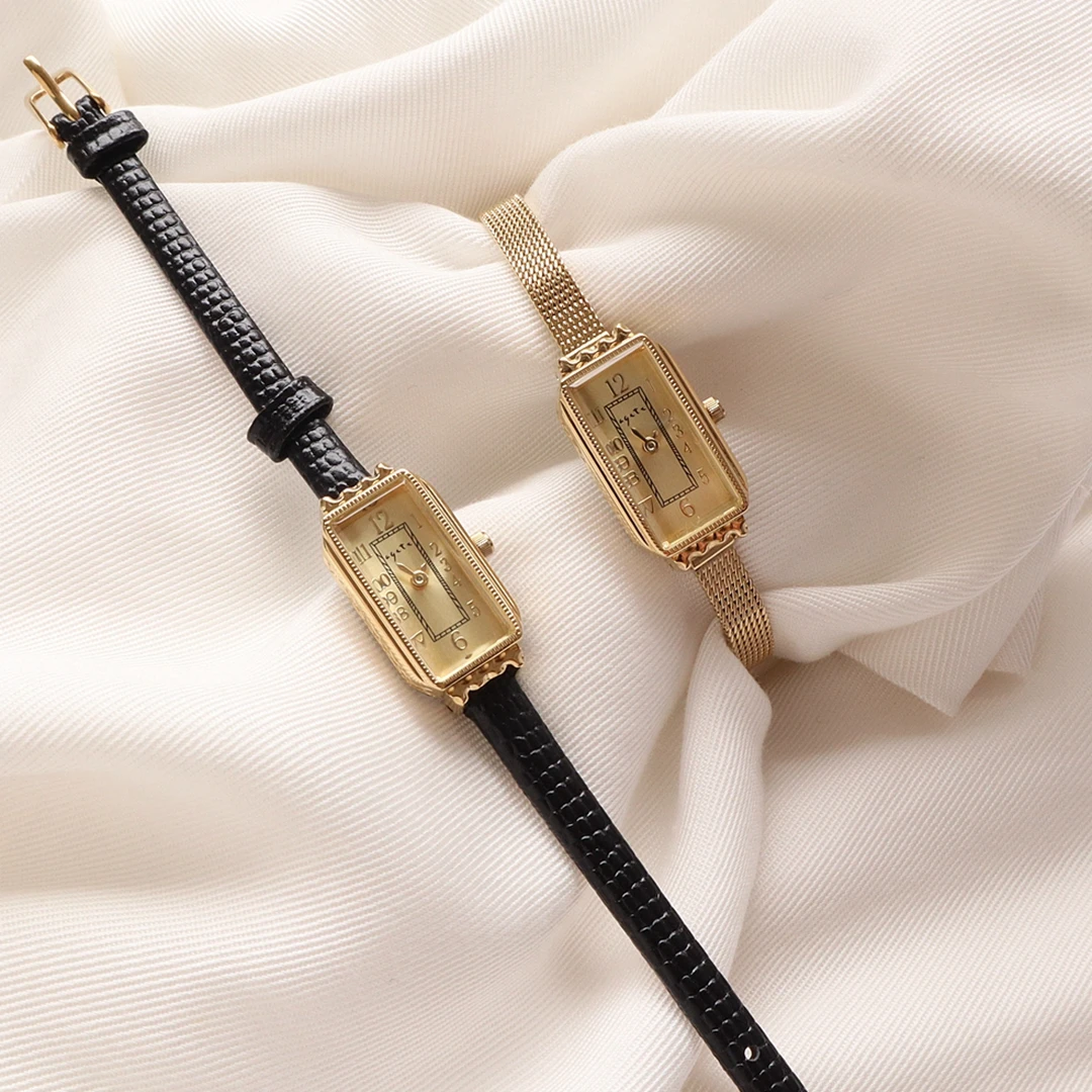 Venta caliente de lujo ligero simple rectangular exquisito tallado pequeño reloj de cuarzo dorado para mujer regalo para mujer reloj de alta calidad