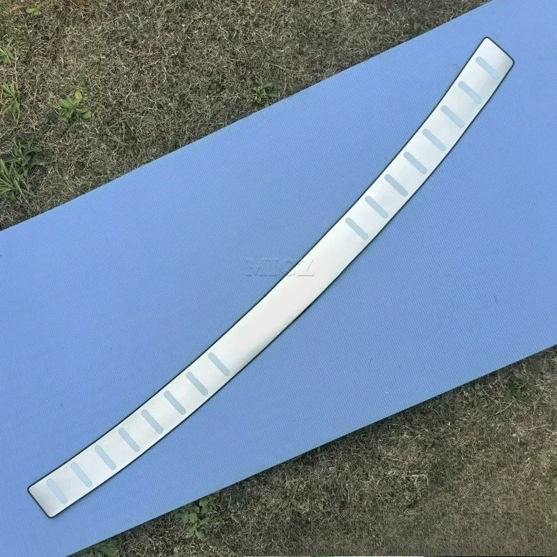 

Для Volkswagen TOUAREG автомобильные аксессуары ультратонкая защитная пластина порога багажника из нержавеющей стали защита от царапин 2019-2022