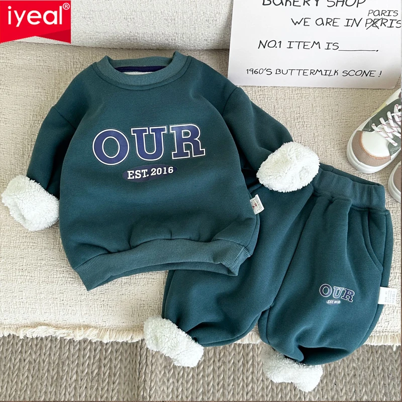 

IYEAL Autumn and Winter New Children's Sports Shirt+Long Pants 2-piece Set for Boys Warm Fleece Thickened Sports and Casual Set