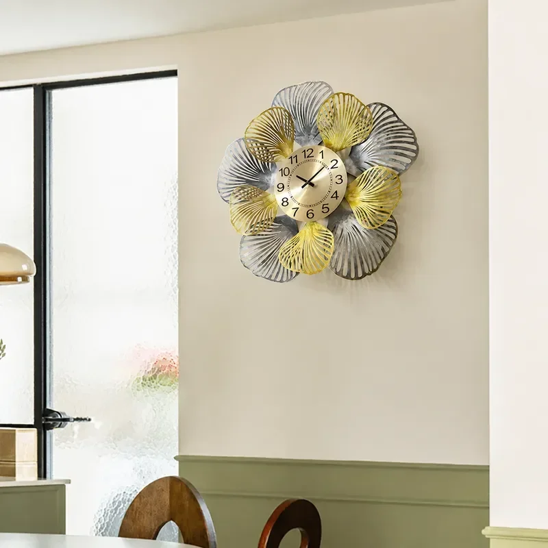 Modern Silent Wall Clock Creative Light Luxury Simple Fashionable Living Room Dining Room Entrance Background Decoration