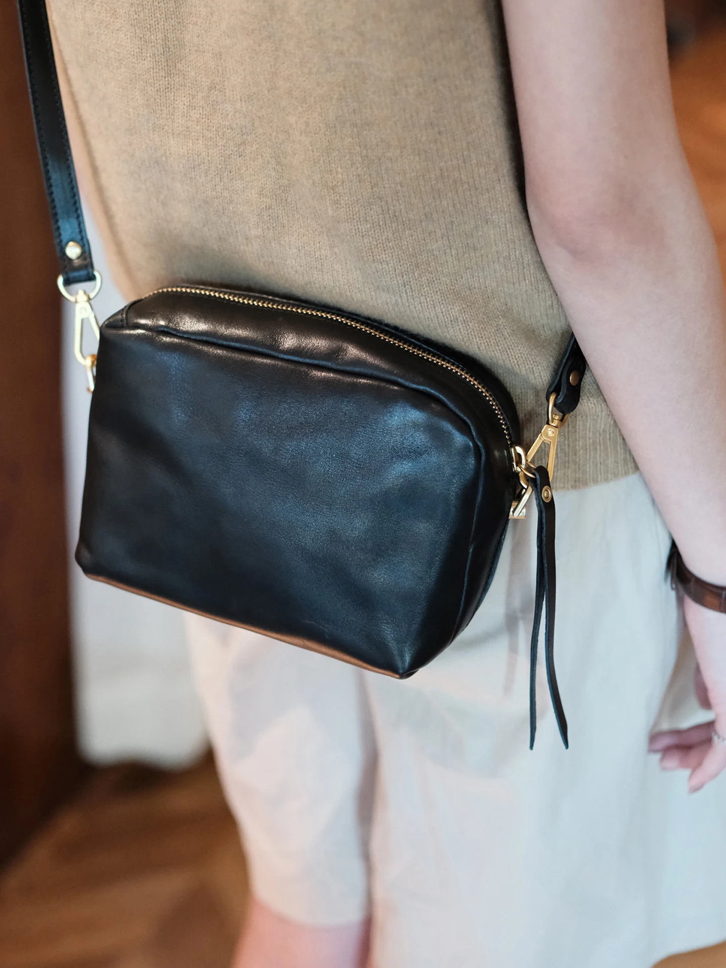 

outdoor weekend travel simple casual genuine leather ladies' small shoulder bag handmade cow leather women's crossbody bag