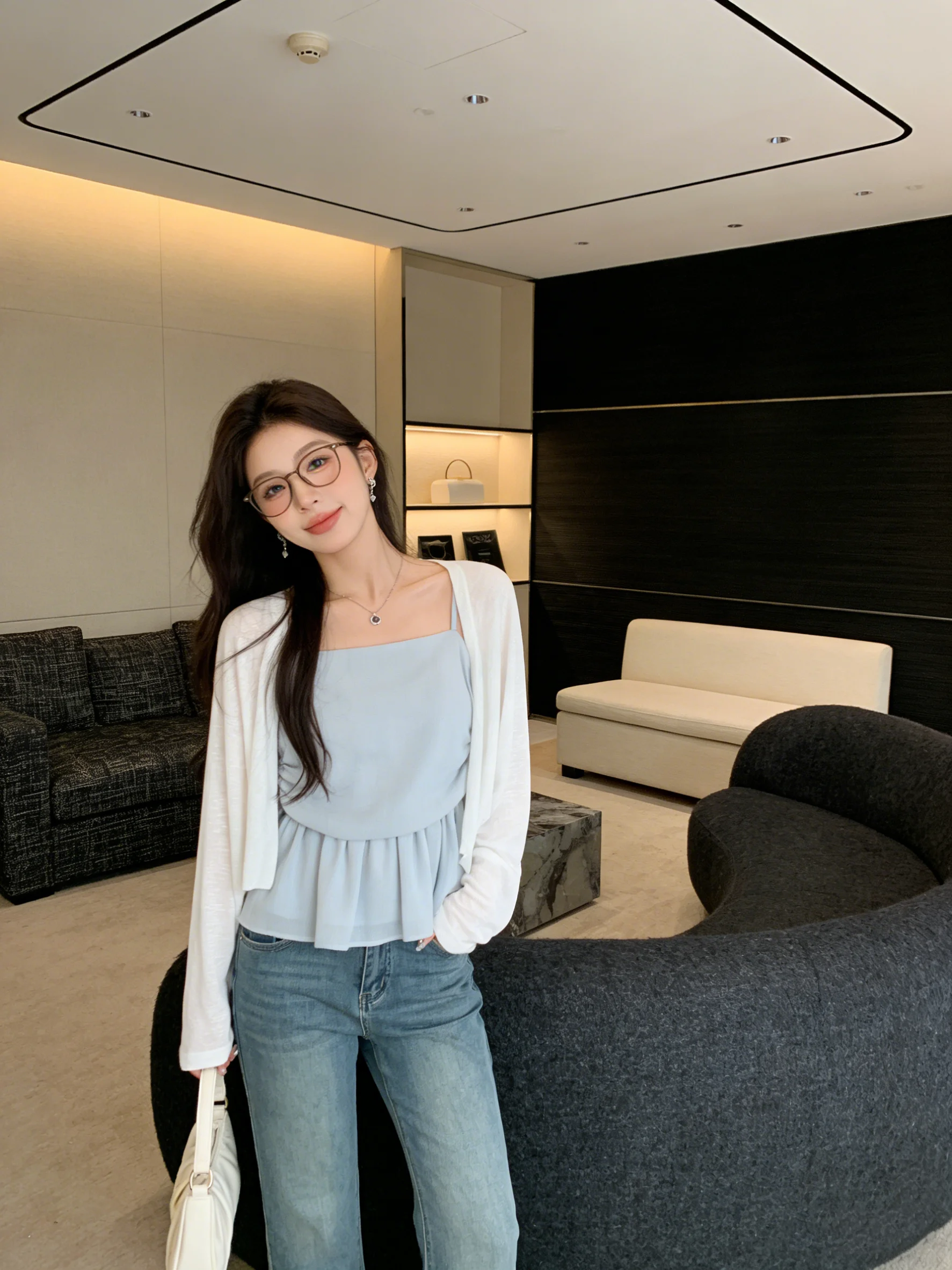 

Корейский стиль: Весенне-летний повседневный комплект из двух предметов – тонкий укороченный кардиган с длинным рукавом и модная простая облегающая мягкая куртка.