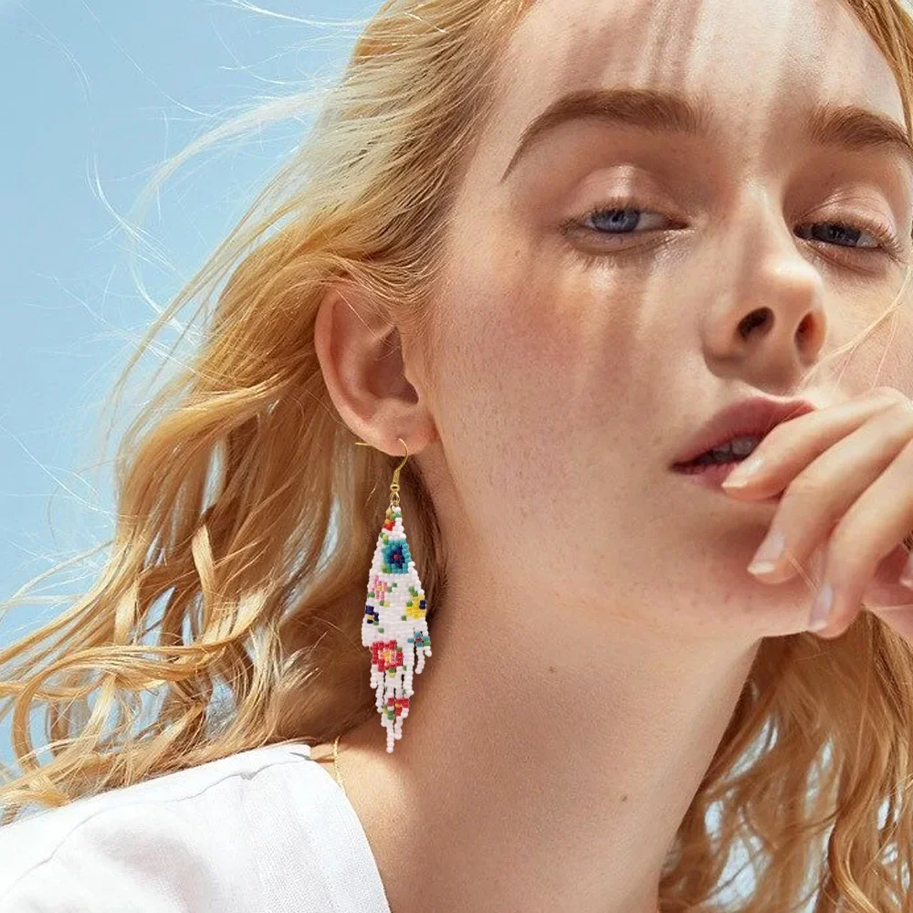 

ZGMXR серьги из рисовых бусин с кисточками и цветами, дизайн, оригинальность, ручное вязание, богемный сплав, модные простые женские серьги из бисера