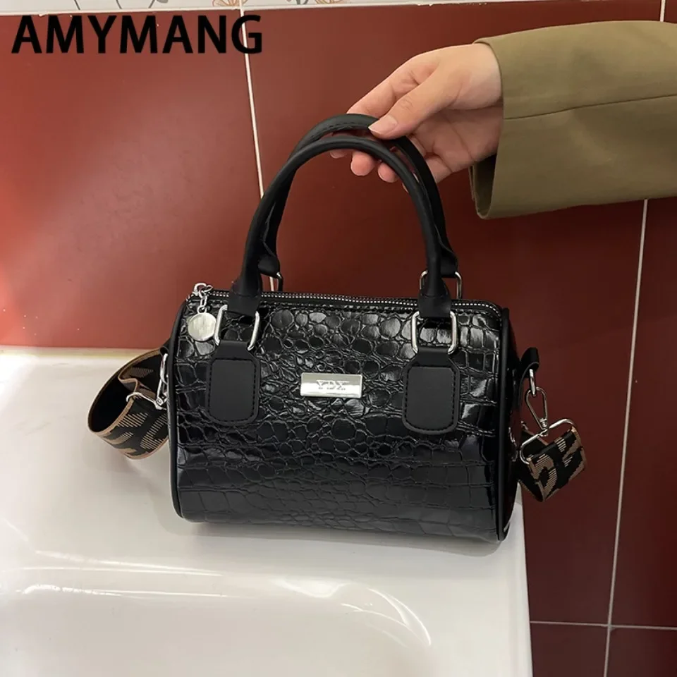 

Amymang Fashion Black Handbag for Women Luxury Designer Shoulder Crossbody Bag Lady Vintage PU Leather Purse Casual Commuter Sac