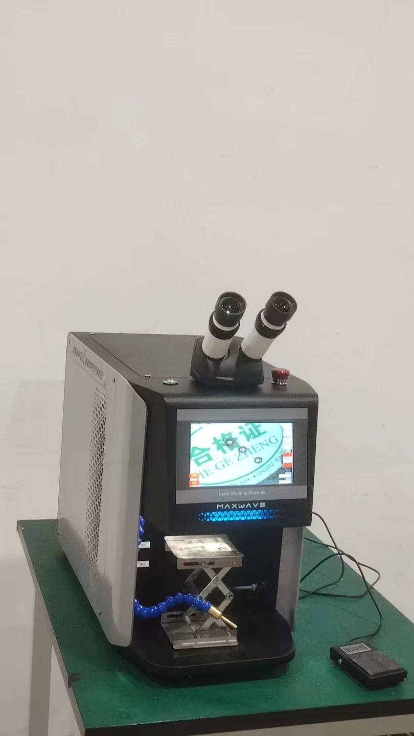 Picture 5: QCW Laser Welding Equipment with Pulse Function | Essential Tool for Jewelry Stores Repair Centers & Custom Design Studios