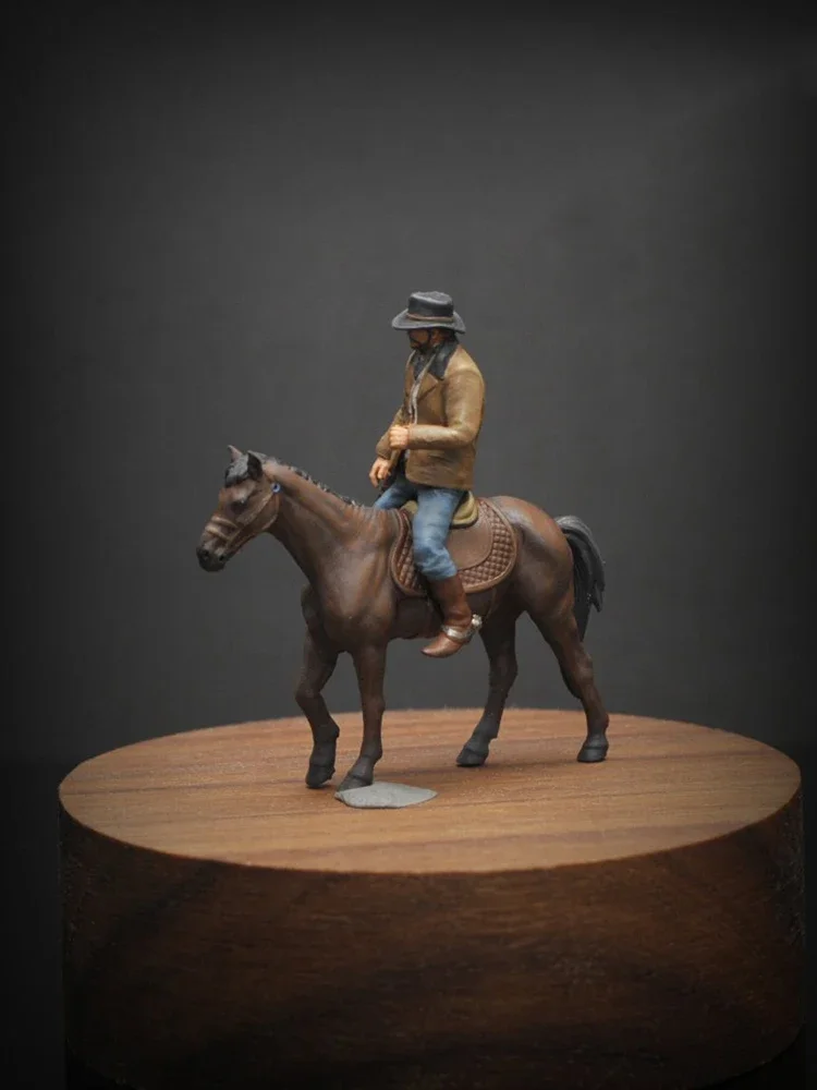 1:64 Scale Western Cowboy Figure Model Scene Accessories Resin Doll Toy DIY Ornament Display Collectible Gift