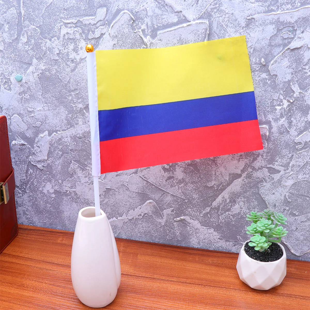 

100 PCS Hand Waving Flag Held Flags Mini China Stick of Country National Sports