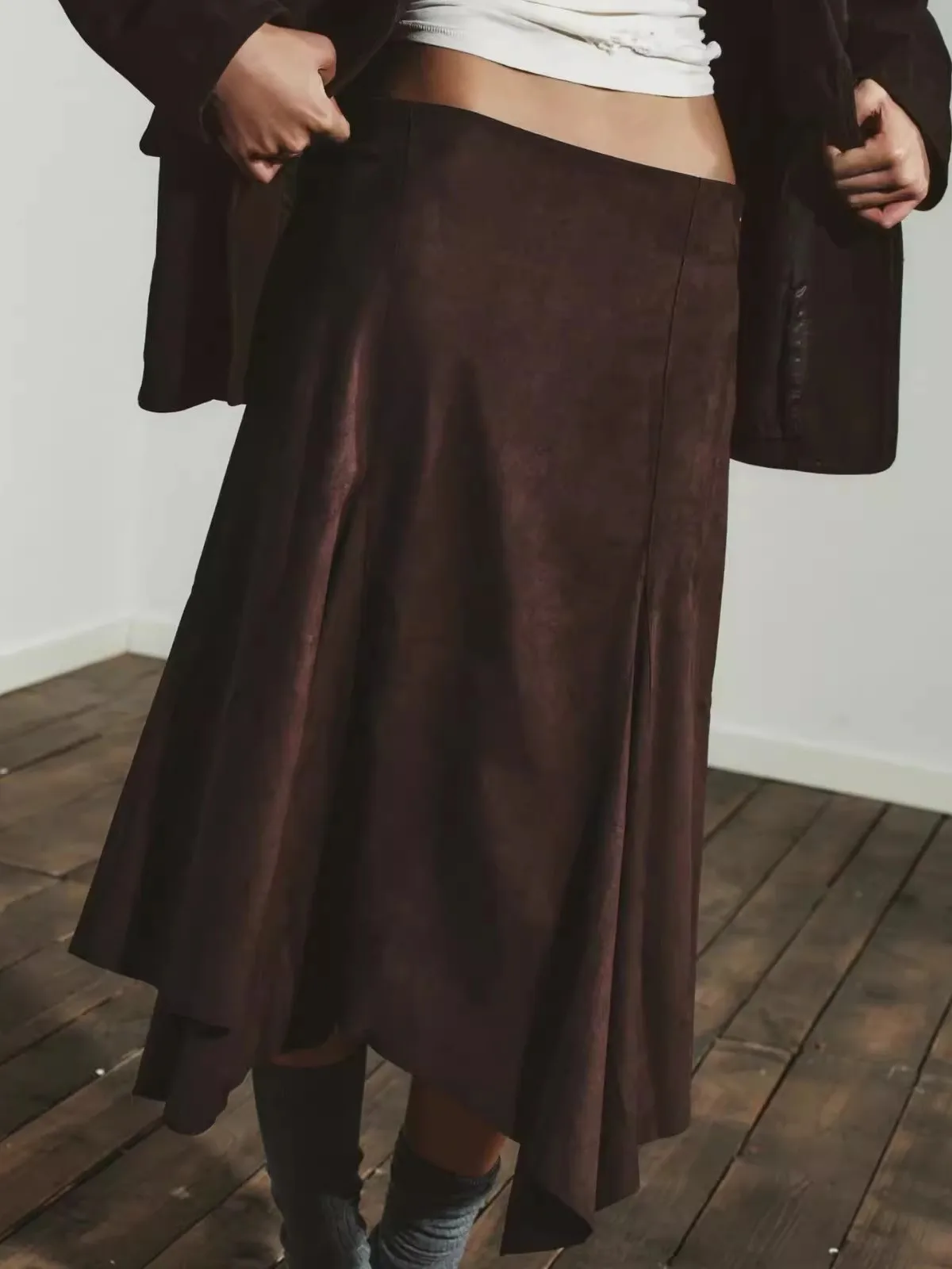 

Асимметричная бархатная юбка с невидимой молнией, длина до колена, женская юбка из полиэстера, для повседневной носки в городском стиле