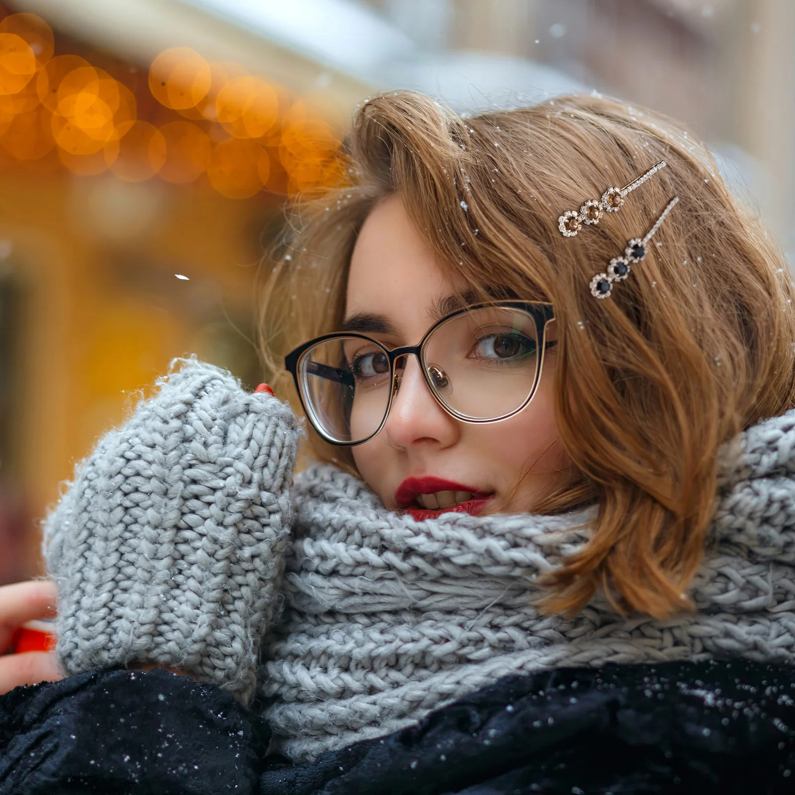 

8Pcs Rhinestone Pearl Hair Clips Elegant Bobby Pins for Women Girls Wedding Engagement Hair Styling Accessories