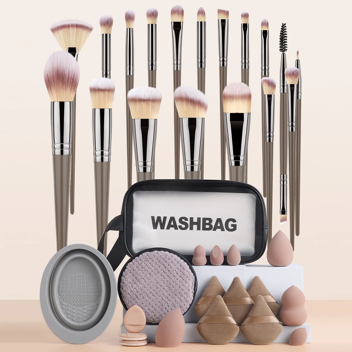 18 brown brushes with 5 triangular powders 3 beauty eggs and 4 mini ones Beauty Egg 3-Finger Powder Puff Wash Brushing Lazy Make