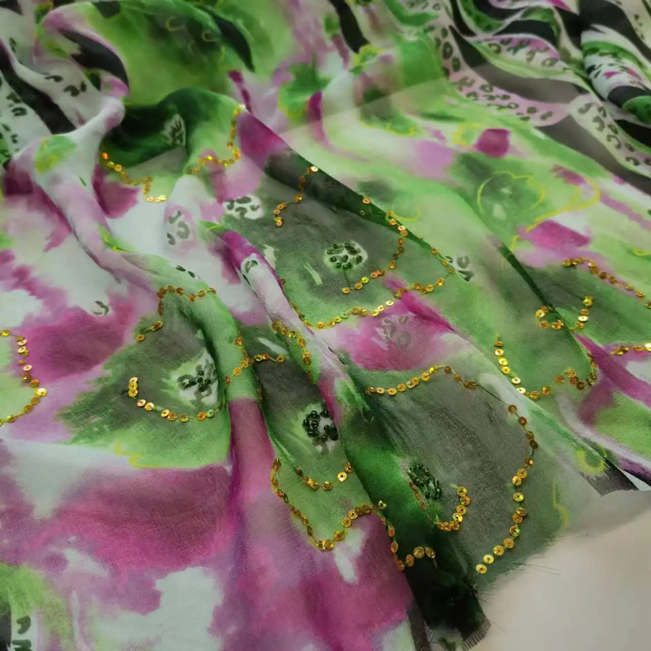 

Sewing Silk Fabric with Sequins 100% Soie Fabric Bling Saree Dress Sudan Toub Hijab Scarf Sewing Material