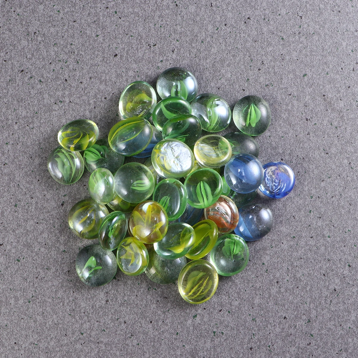 

Red Transparent Flat Beads Fish Tank Decor Aquarium Glass Gravel Ornaments Green