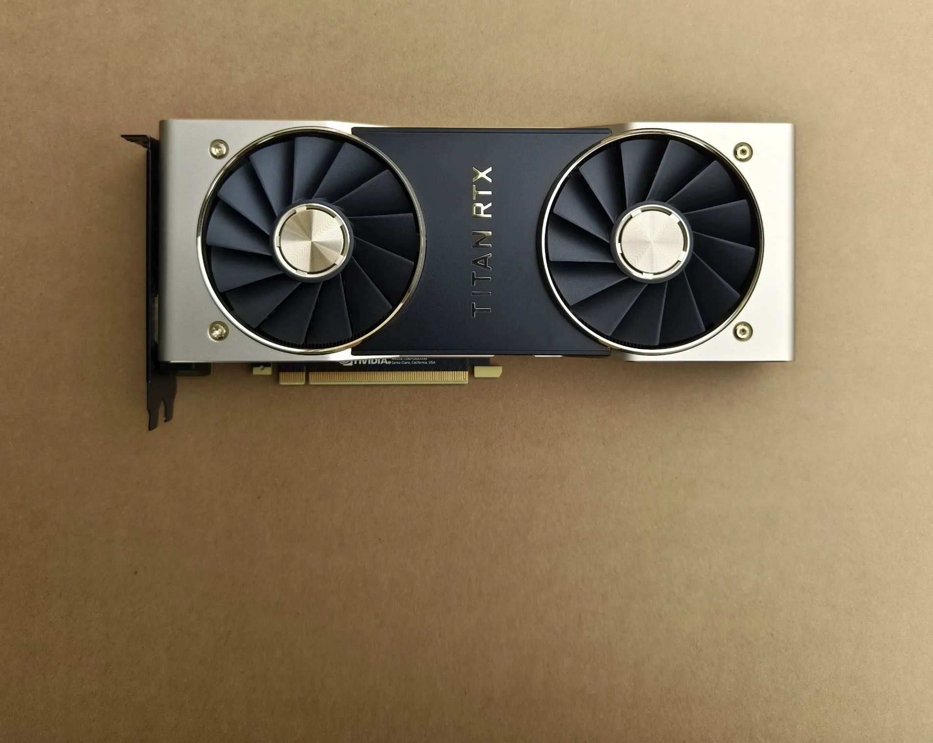 For NVIDIA TITAN RTX 24G graphics card, dual fan cooling, complete interfaces (HDMI, DP)