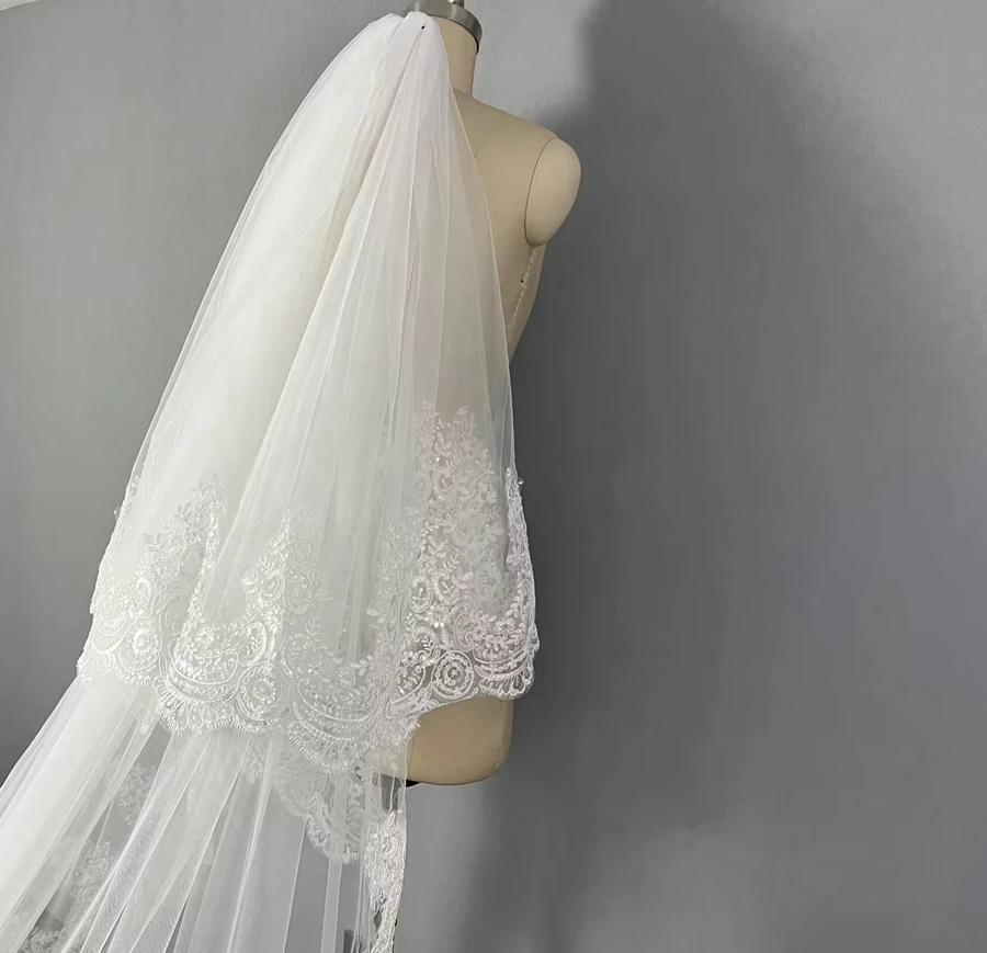 Nuovo arrivo 2 strati paillettes pizzo 3 metri cattedrale bosco veli da sposa con pettine accessori da sposa Sexy Velo de novia