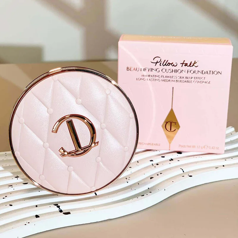 

Сияющие румяна-кушоны Charlotte Tilbury: легкие, увлажняющие, контролирующие жирность, двухцветные, в форме сердца, уникальный дизайн