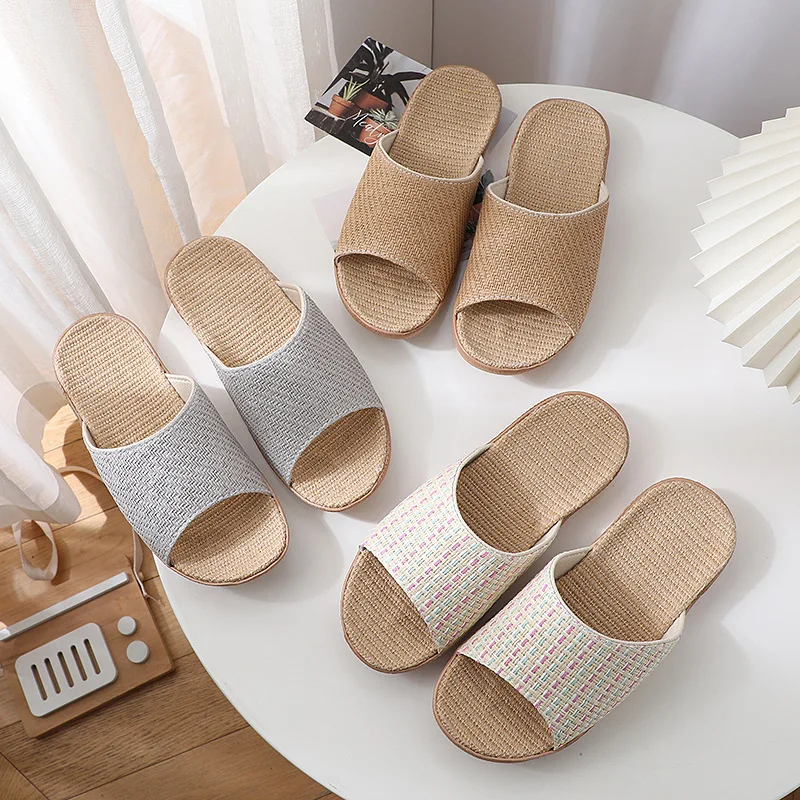 

2025 New Woven Wicker Sandals Slippers for Men & Women Breathable Eco-Friendly Malay Grass Shoes for Indoor & Outdoor Use