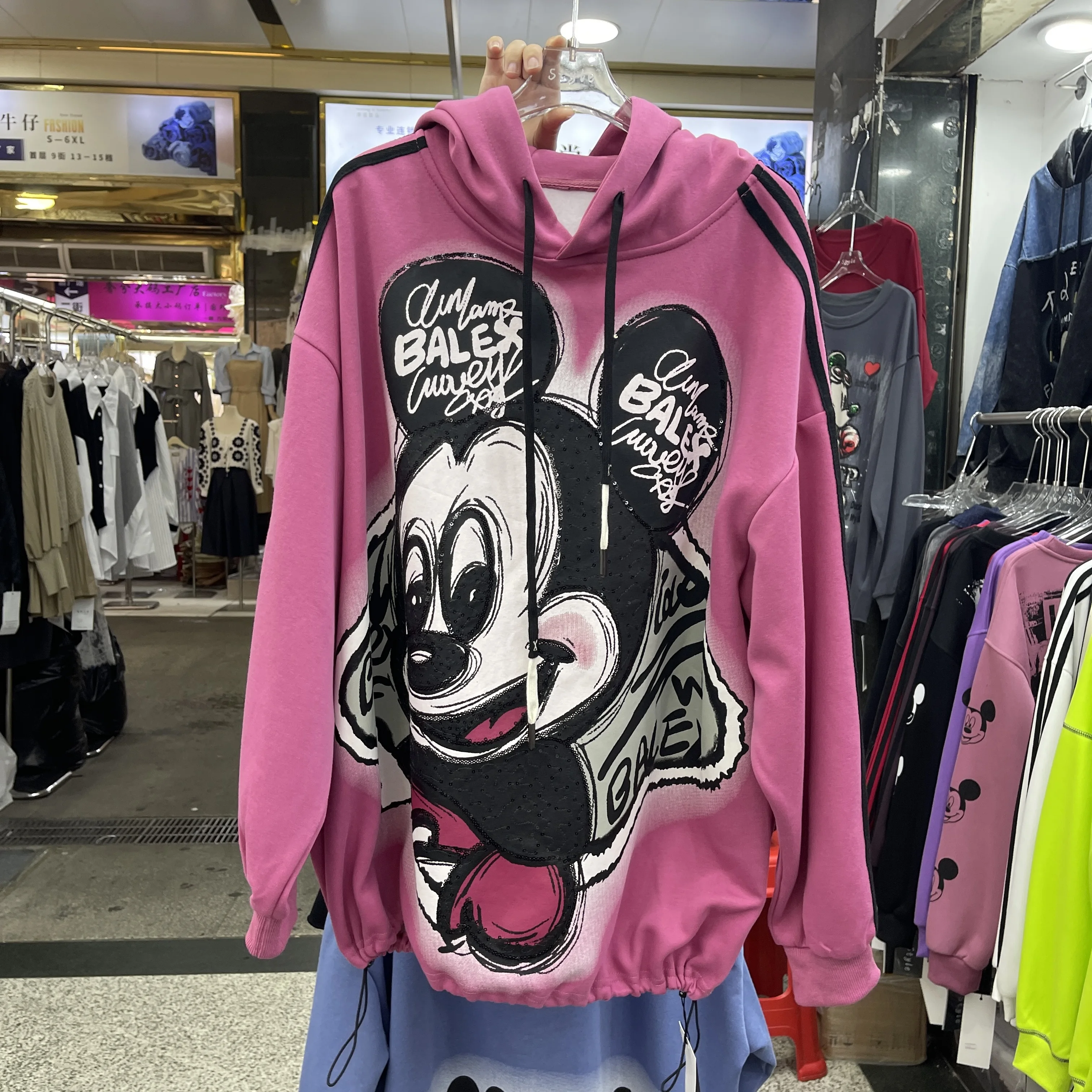 European Style Trendy Heavy Craft Cartoon Print Hoodie with Sequin Embroidery Design Loose Casual Versatile Top Anime Hoodie