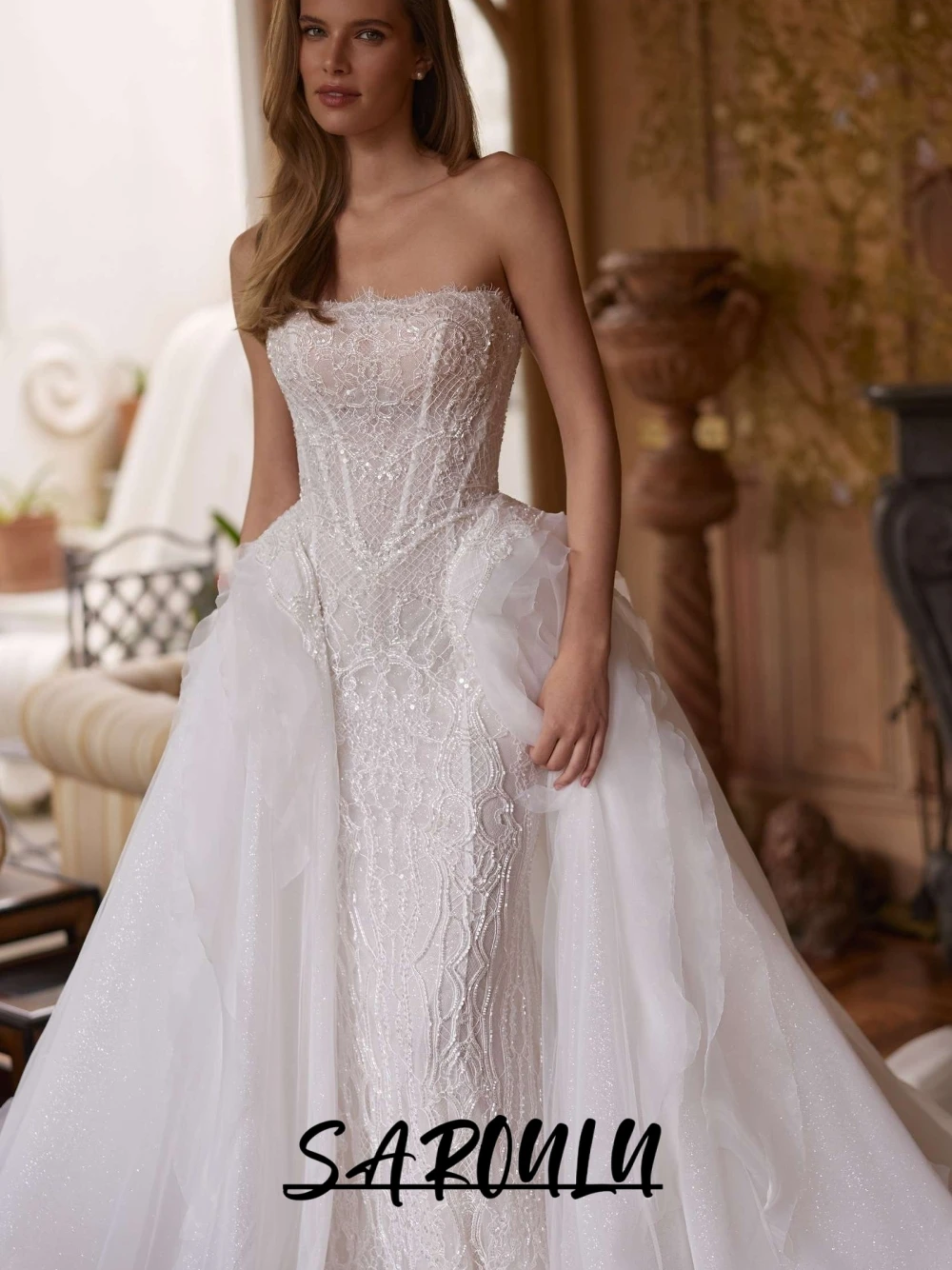 New Arrival Romantic Beaded Lace Wedding Dress With Detachable Train Dreamy Gorgeous Sparkling Strapless Bride Wear Customized