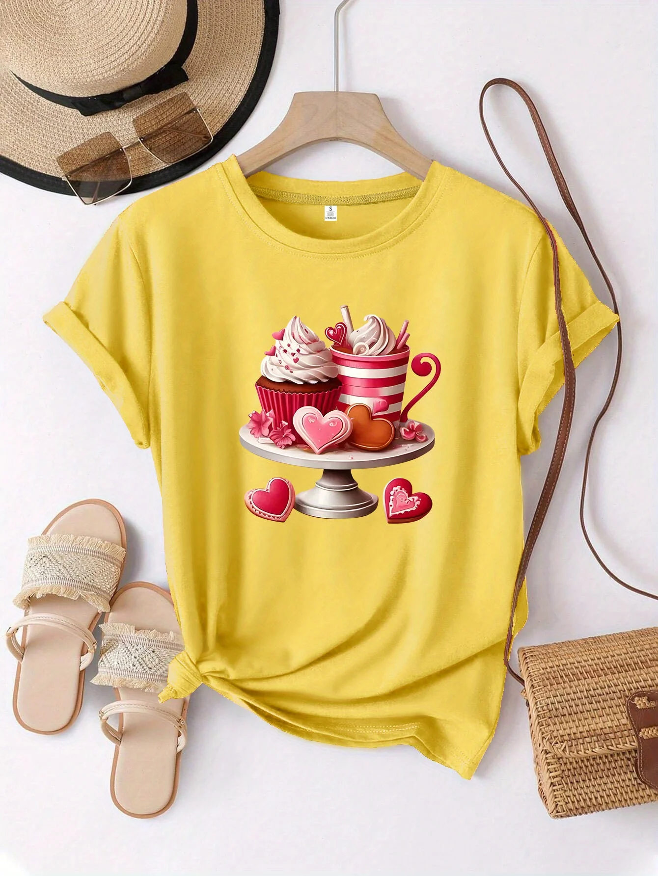 Vibrant Yellow Dessert T-shirt Women's Casual Short-sleeved T-shirt Dessert Pattern Print Cupcake Macaron and Heart Shape Y2K