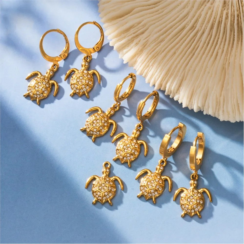 Edelstahl Glänzende 5A Zirkonia Ohrringe Wasserdichte Schildkröten-Anhänger Ohrclips für Frauen Luxuriöser Ozean-Stil Zarter Ohrschmuck