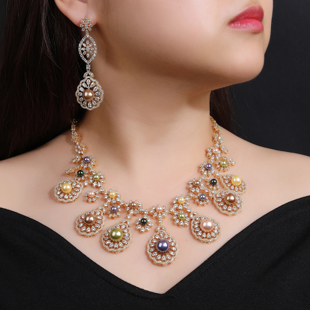 

Luxury Cubic Zirconia Pearl Big Flower Necklace Earrings Jewelry Sets Luxury Bridal Wedding Accessories CN11478