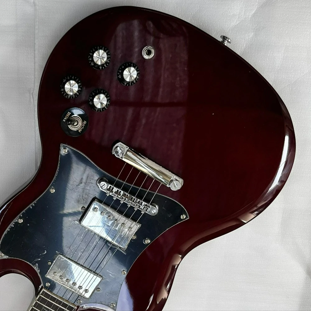 شحن مجاني جيتار كهربائي أحمر SG 2 التقاطات بملف مزدوج درع أسود للمبتدئين نمط موسيقى الجاز روك متوفر في المخزون