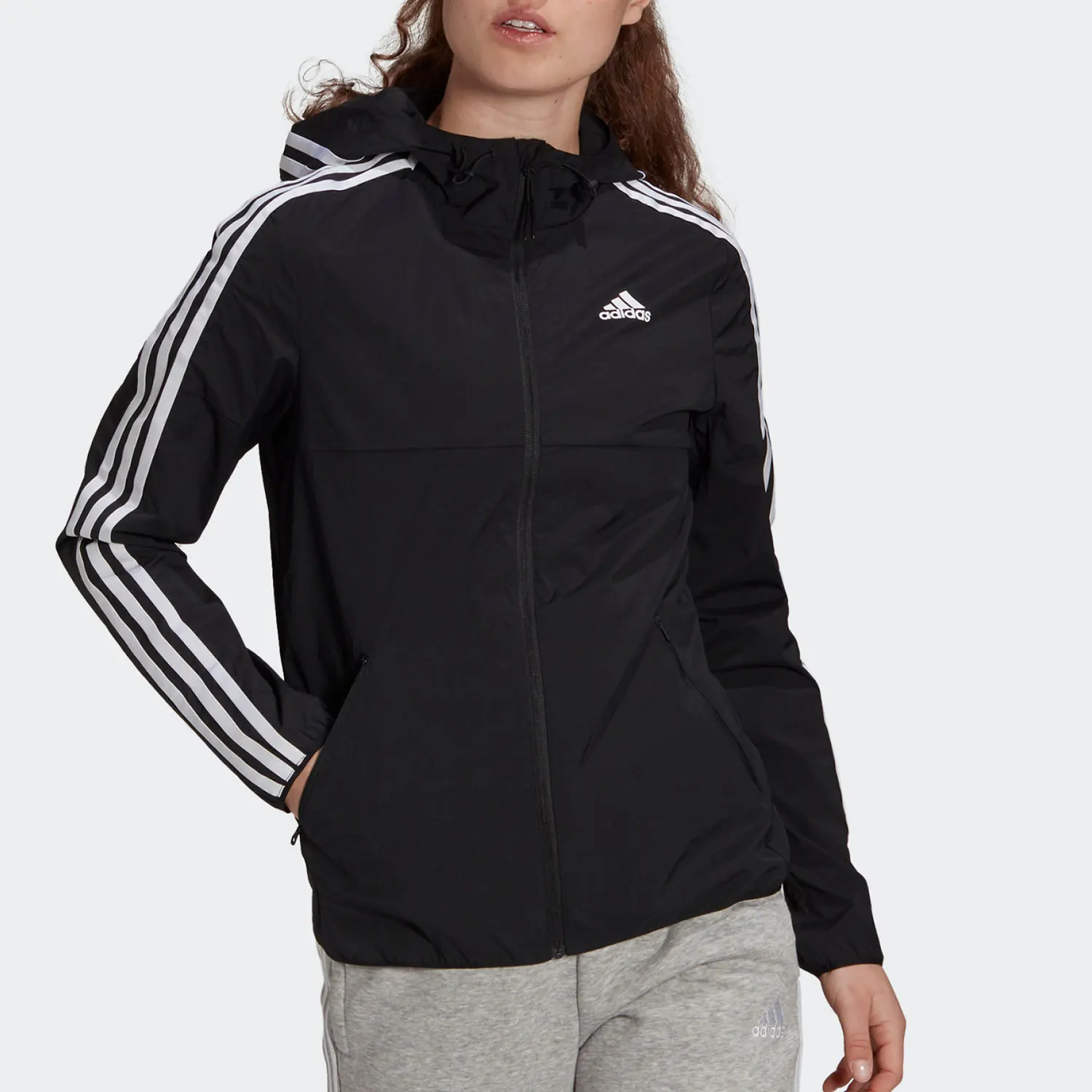 

Новая женская спортивная повседневная куртка Adidas GQ0565