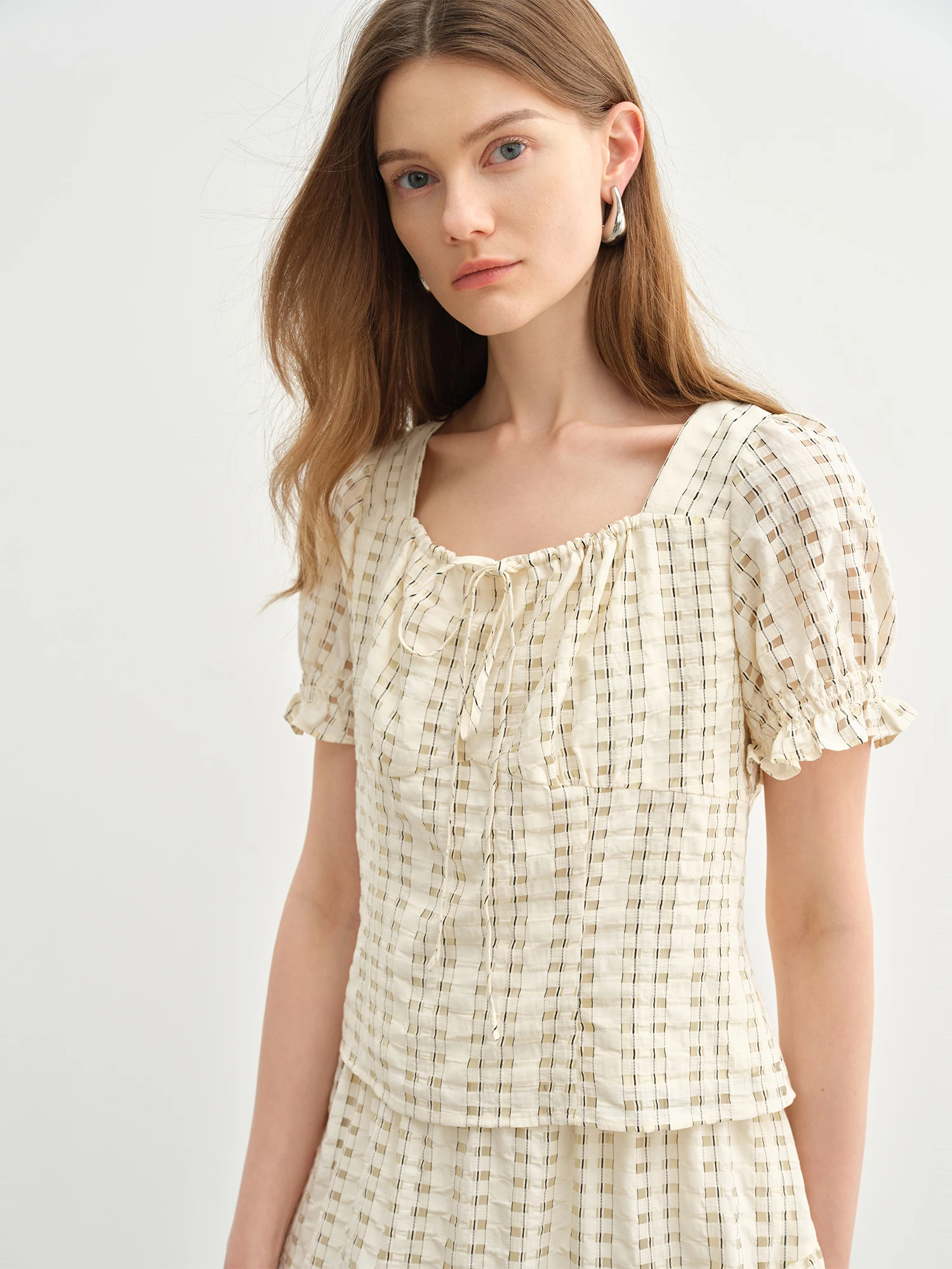 DUSHU Bubble Texture French Fashion Suit Women 2025 Summer New Top Skirt Two-piece Suit 25DS82411+25DS82412