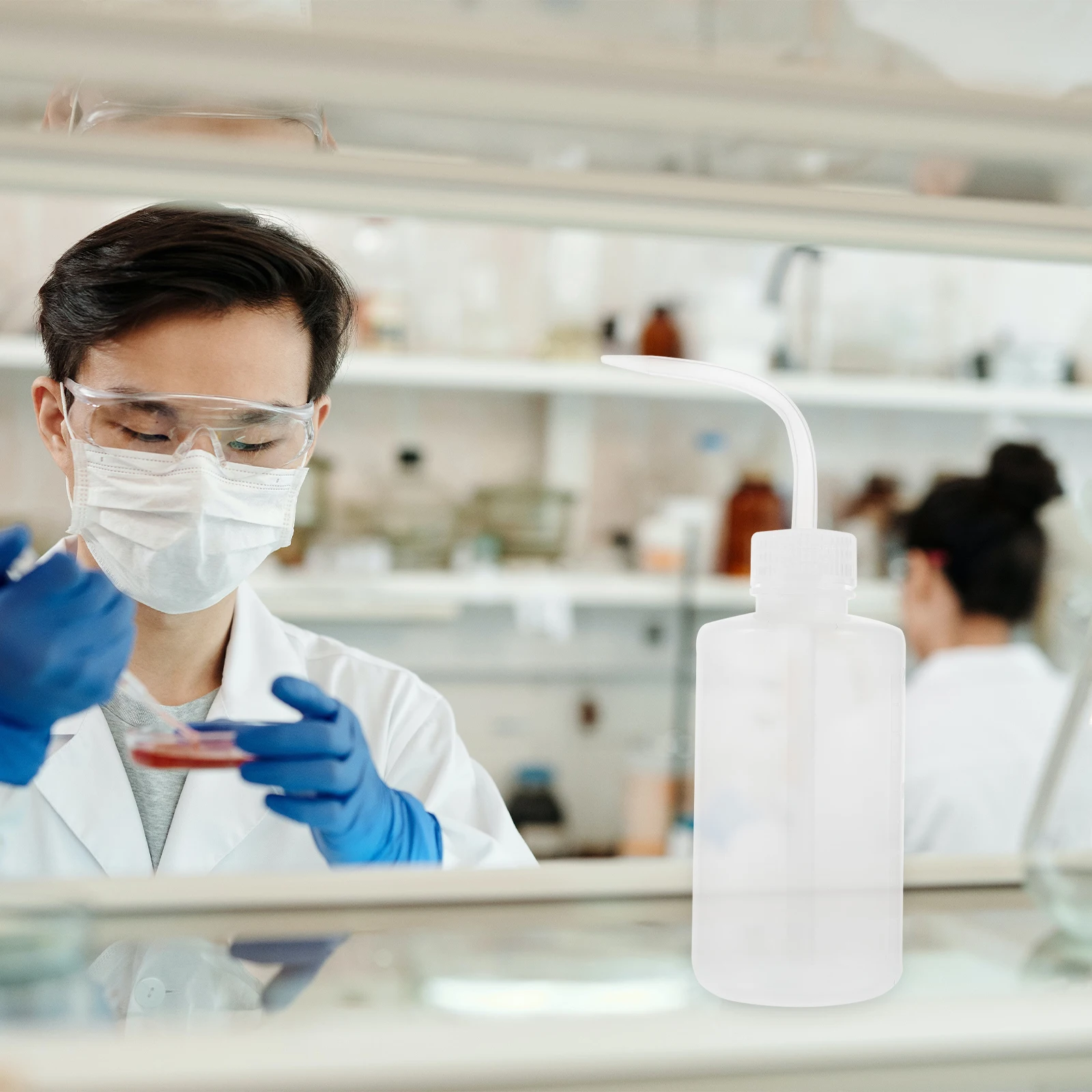 

Wash Bottle Plastic Scale Washing Bottles Hairdressing Empty with Liquid Graduated Shampoo Squeeze