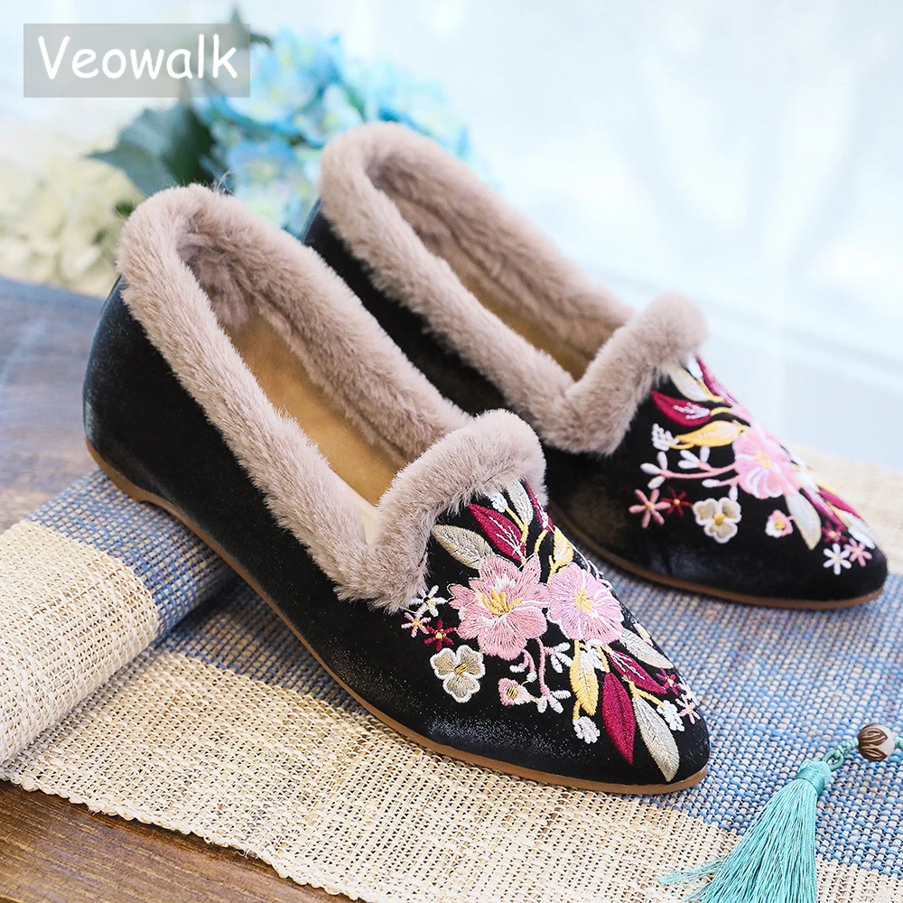 Veowalk Flowers Embroidered Women Slip on Warm Faux Fur Collar Flats, Winter Soft Velvet Cotton Pointy Toe Shoes Fashion Ballets